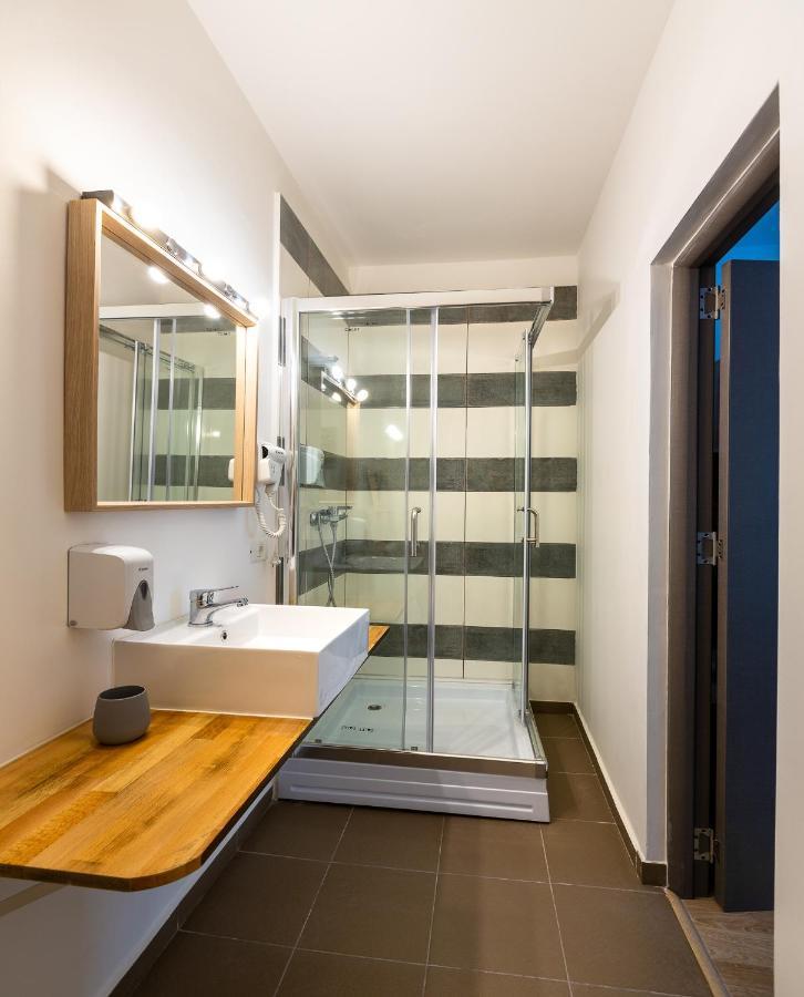 Lagom Hotel Bukarest Kültér fotó
